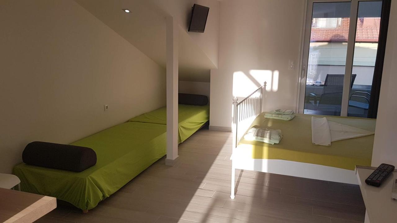 사르티 Anthia House 아파트 외부 사진